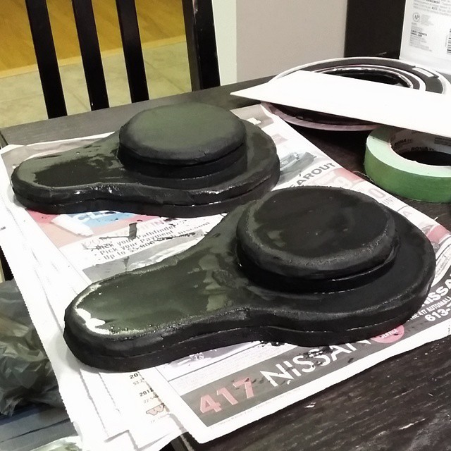 Back_pieces_for_the_girls___Tron_suits__with_Velcro_to_open_the_cap_and_space_for_a_battery_pack__drying_with_a_semi-gloss_coat.__make__Halloween__cosplay